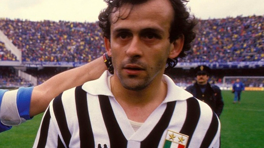 Imagem mostra jogador Michel Platini