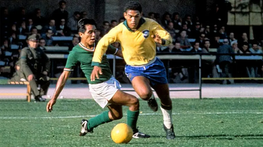 Imagem mostra jogador Garrincha