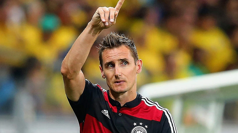 Imagem mostra o jogador Miroslav Klose