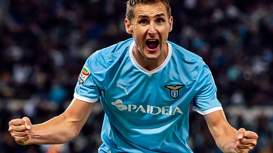 Imagem mostra jogador Miroslav Klose