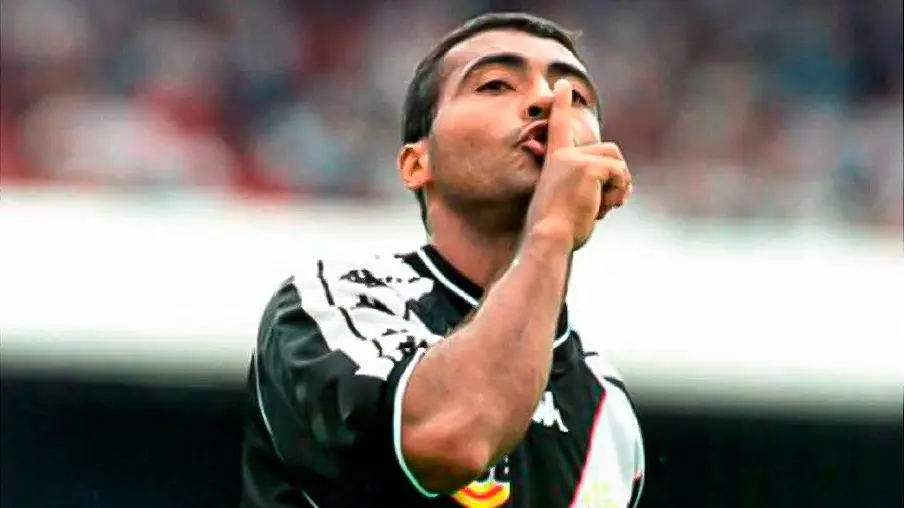 Imagem mostra o jogador Romario