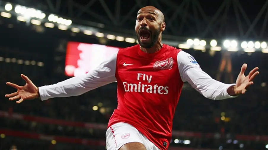 Imagem mostra o jogador Thierry Henry