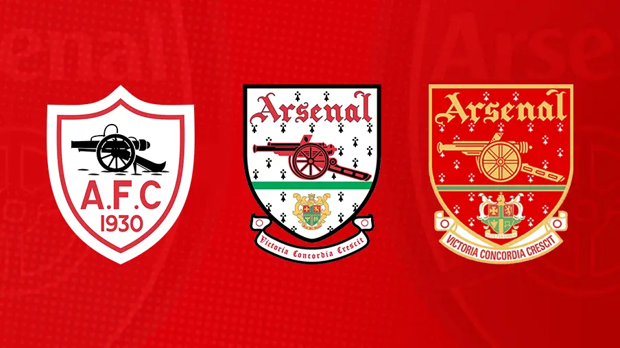 Imagem mostra três escudos históricos do Arsenal